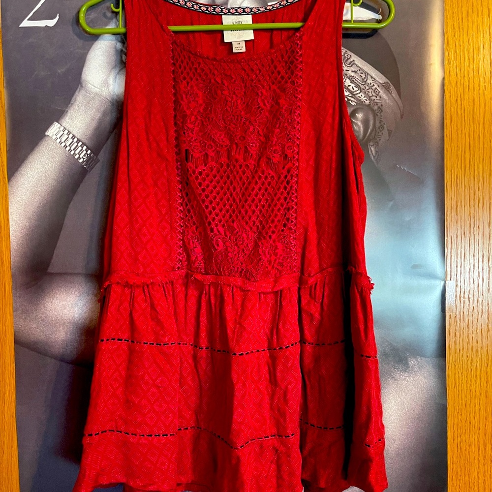 Salmon colored, flared shirt M